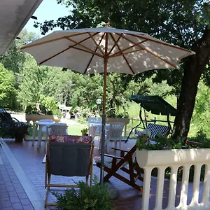 https://boscodisotto.it-tuscanyhotel.com